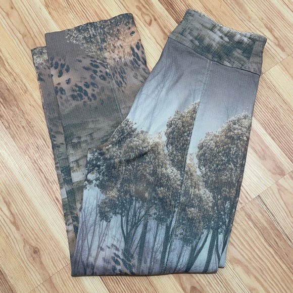 Mesmerize Womens Pants - Picture 2 of 8